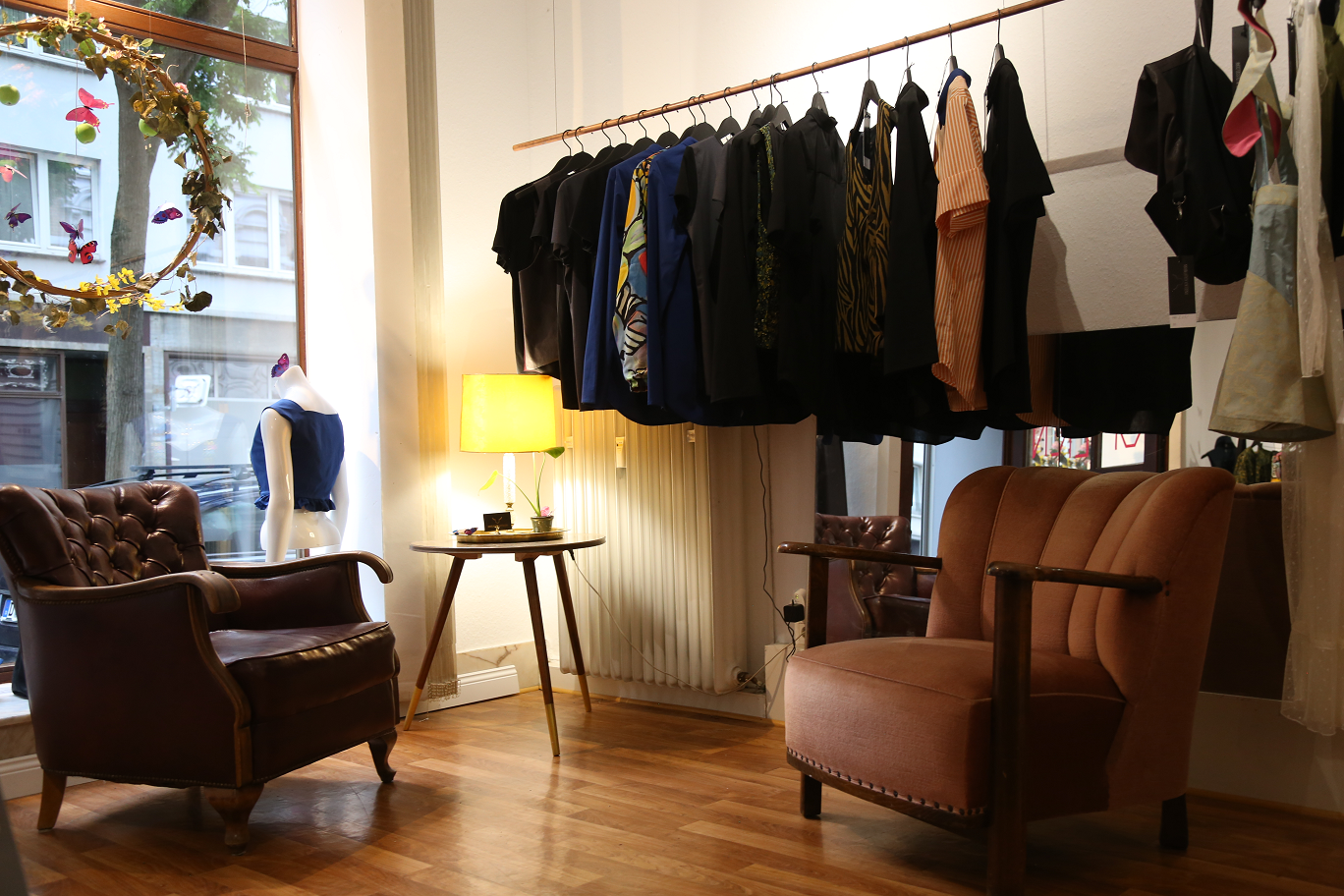ak boutique 01
