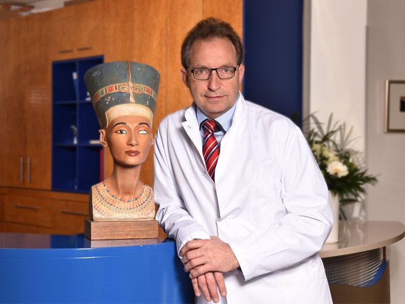 Nofretete Klinik Godesberg 01